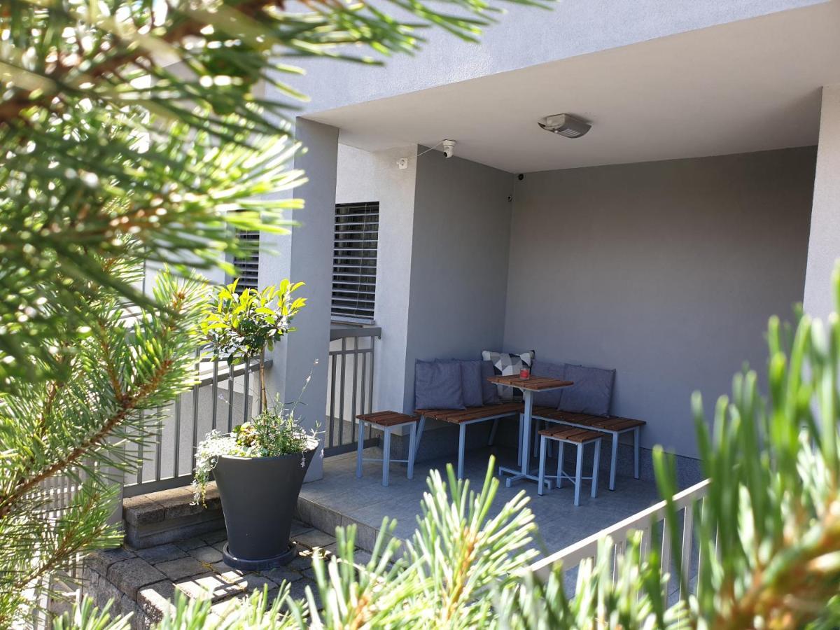 Apartment Emma Ljubljana - Free Parking, Ac, Wifi Kültér fotó