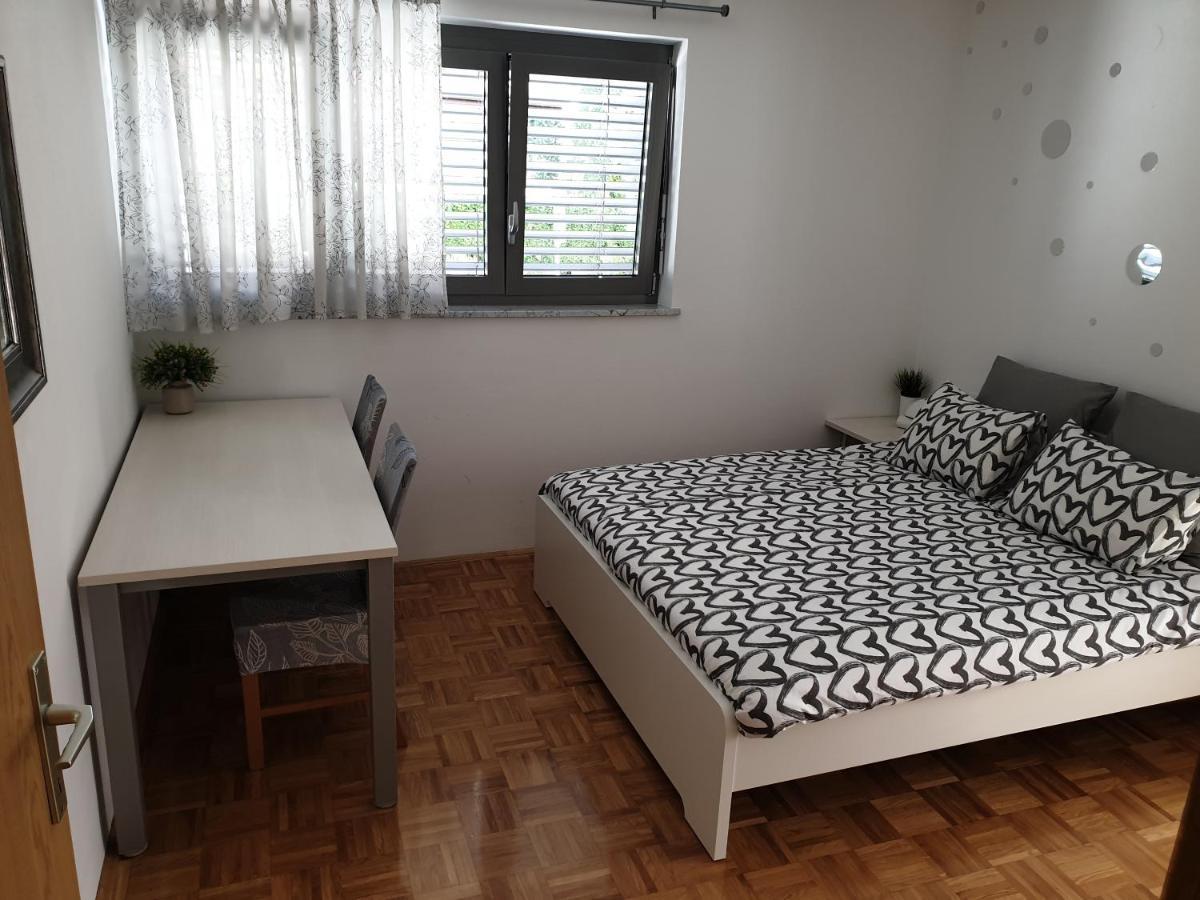 Apartment Emma Ljubljana - Free Parking, Ac, Wifi Kültér fotó