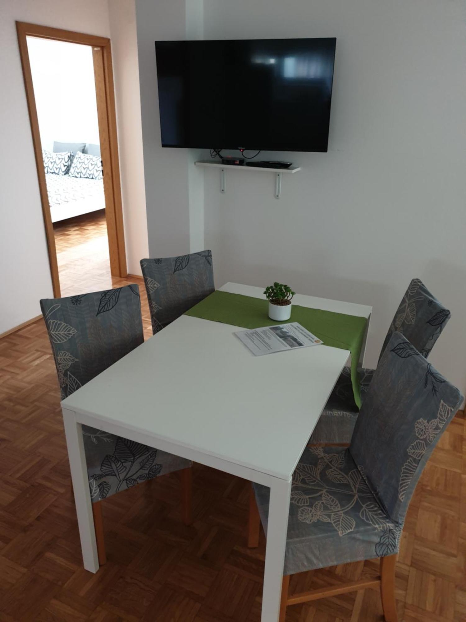 Apartment Emma Ljubljana - Free Parking, Ac, Wifi Szoba fotó