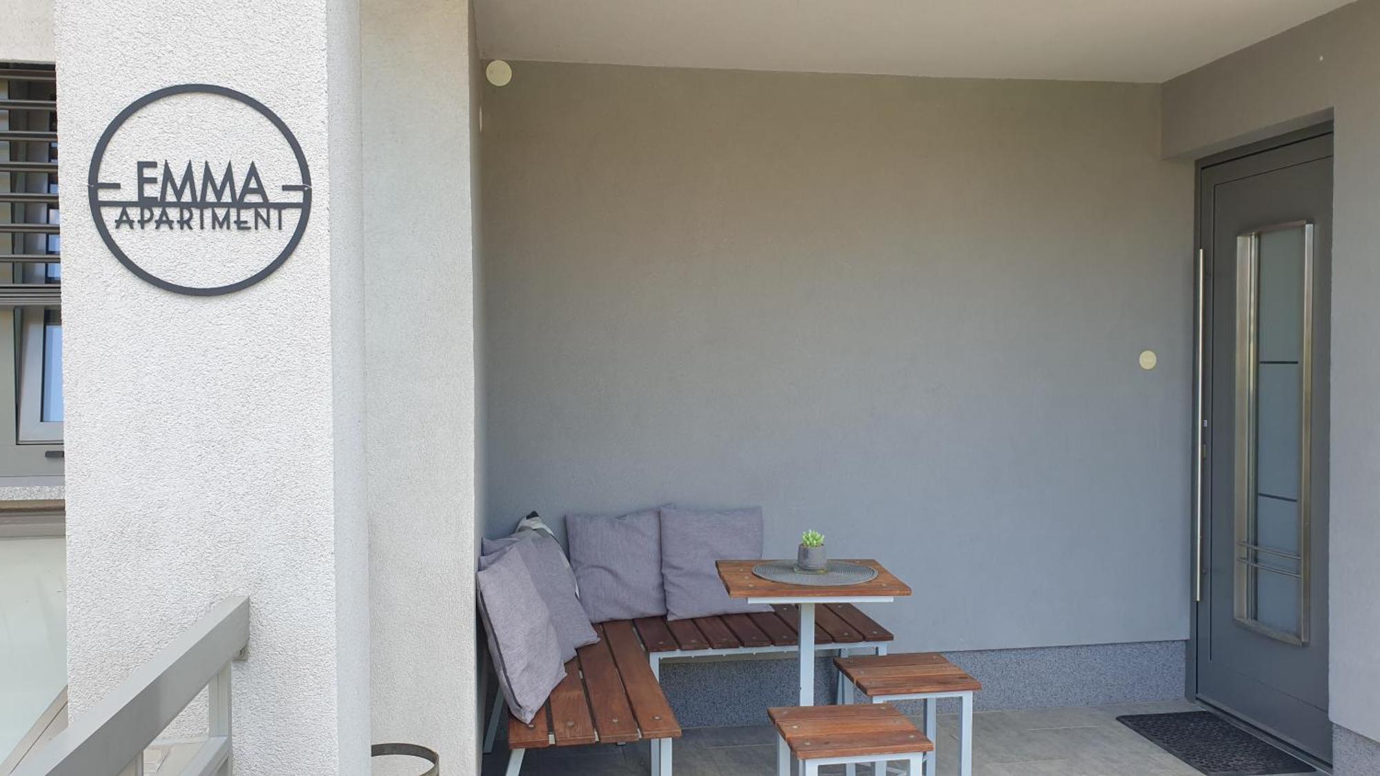 Apartment Emma Ljubljana - Free Parking, Ac, Wifi Kültér fotó